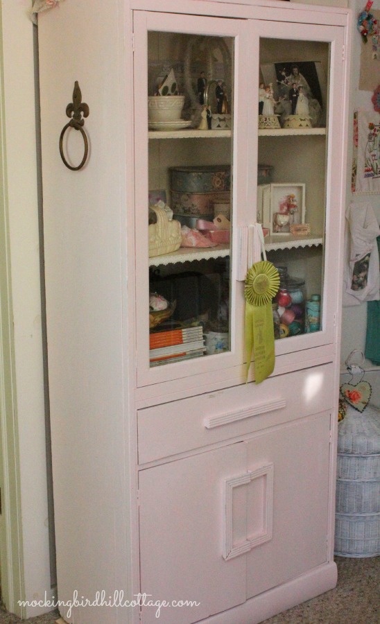 cabinet1