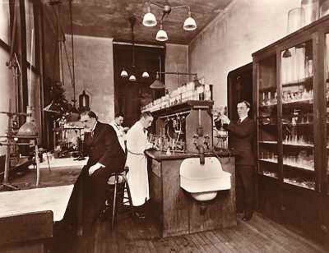 Bellevue_Hospital_toxicology_laboratory