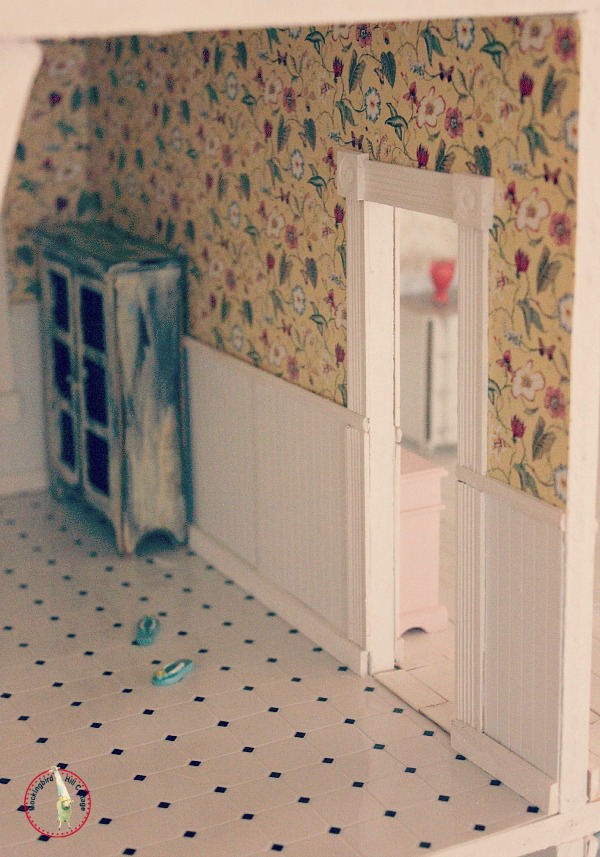 sundaydollhousebathroom