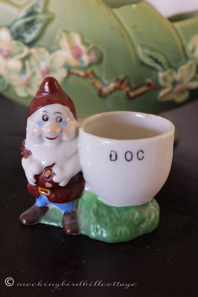 4-16 doc egg cup