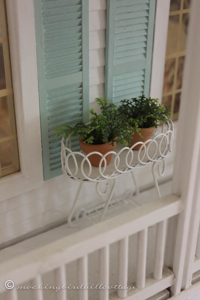 7-19 planter on balcony