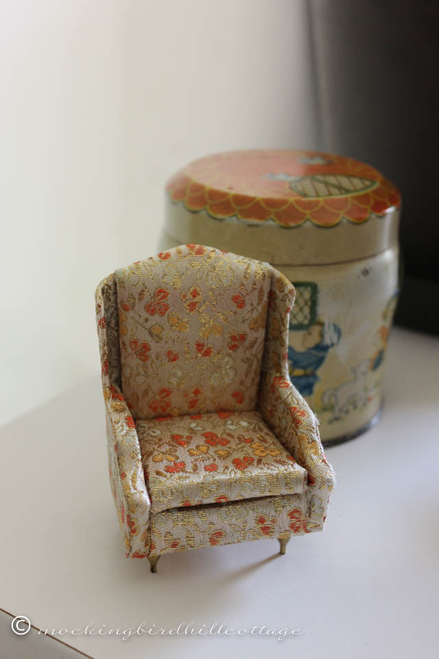 5-17 petiteprincesschair