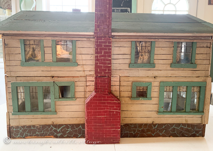 Vintage Folk Art Cottage Style Doll House